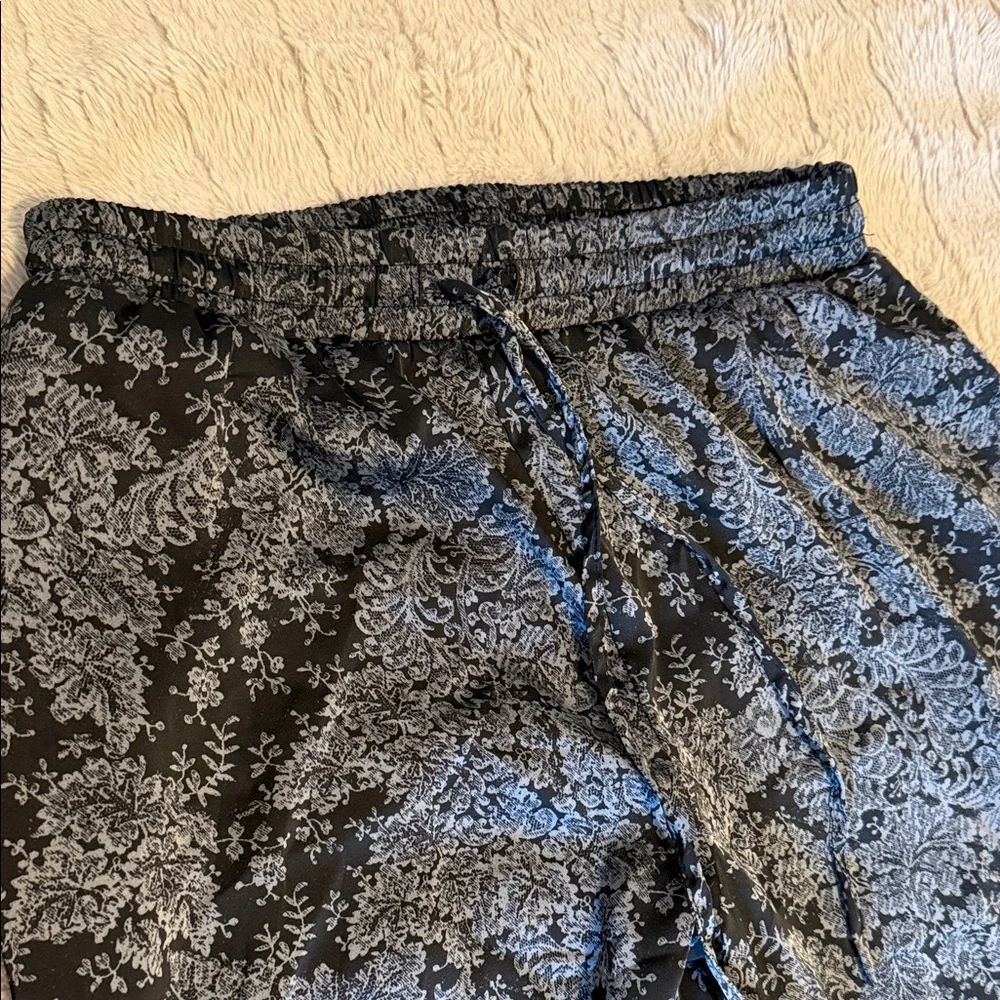 Rafaella Black and Gray Patterned Pants - Picture 3 of 5